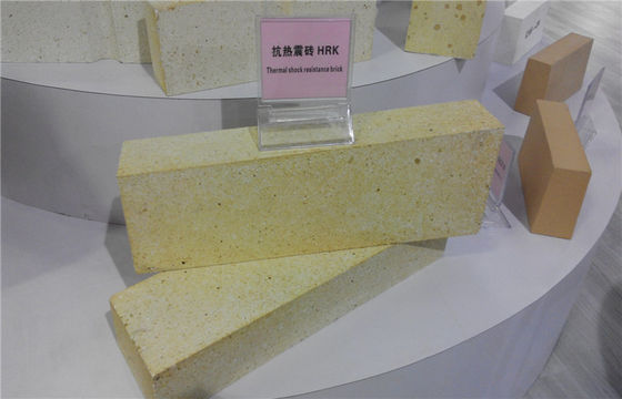 좋은 내크리프성 가마 다루기 힘든 낮은 공극성 작은 화재는 마무리와 체커로서 홍주석 벽돌을 벽돌로 두릅니다